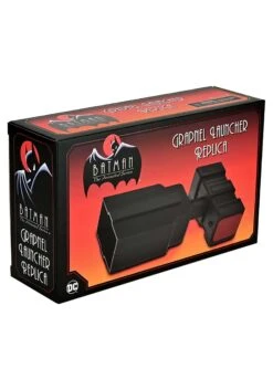 NECA Batman: The Animated Series - Batman Grapnel Launcher Prop Replica -Halloween Costumes Shop batman the animated series prop replica batma alt 2