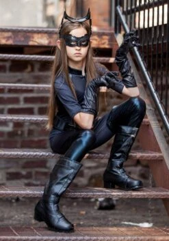 Girls Deluxe Catwoman Costume -Halloween Costumes Shop girls deluxe catwoman costume 1