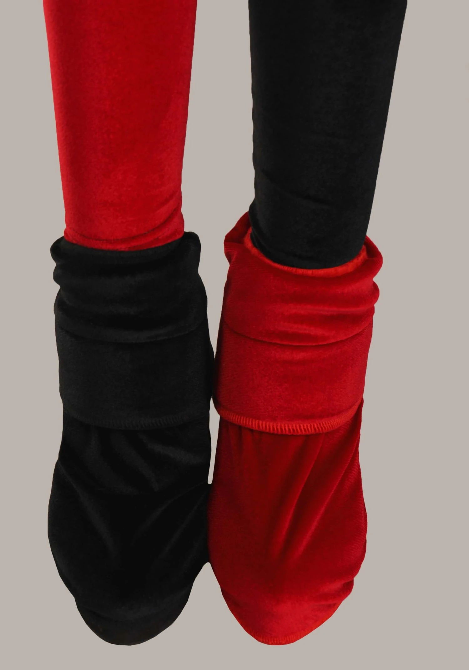 Deluxe Kid's Harley Quinn Costume 6 Deluxe Kid's Harley Quinn Costume - Image 6