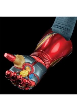 Hasbro Marvel Legends Avengers: Endgame Iron Man Nano Gauntlet Prop Replica -Halloween Costumes Shop marvel legends avengers endgame nano gauntlet pro alt 14